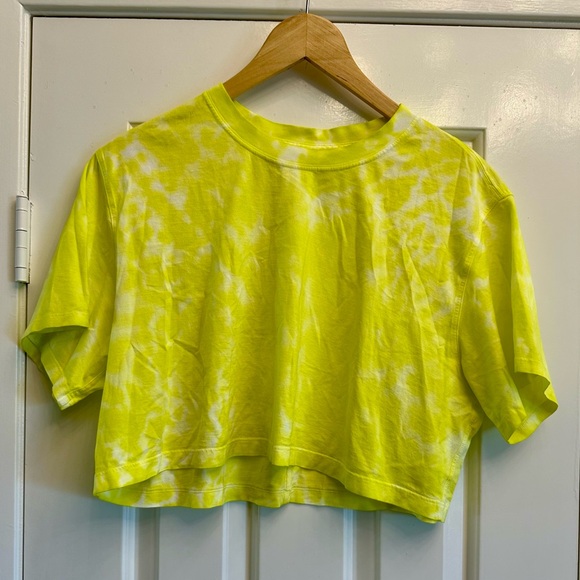 Lululemon cropped t-shirt bright yellow/green - Picture 1 of 3